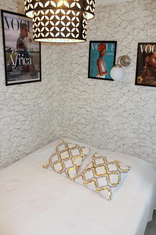 Cosmo Grey Apartment โอสปิตาเล็ต เดอ โยเบรกัต ภายนอก รูปภาพ